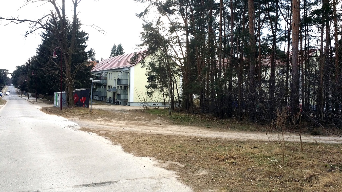 20.000 m² Grundstück am Waldrand, überwiegend unbebaut in Zossen/Wünsdorf bei Berlin