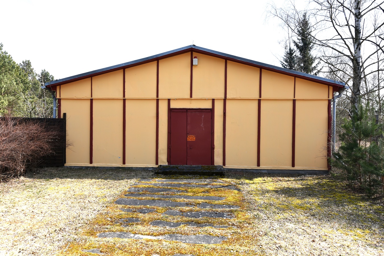 20.000 m² Grundstück am Waldrand, überwiegend unbebaut in Zossen/Wünsdorf bei Berlin