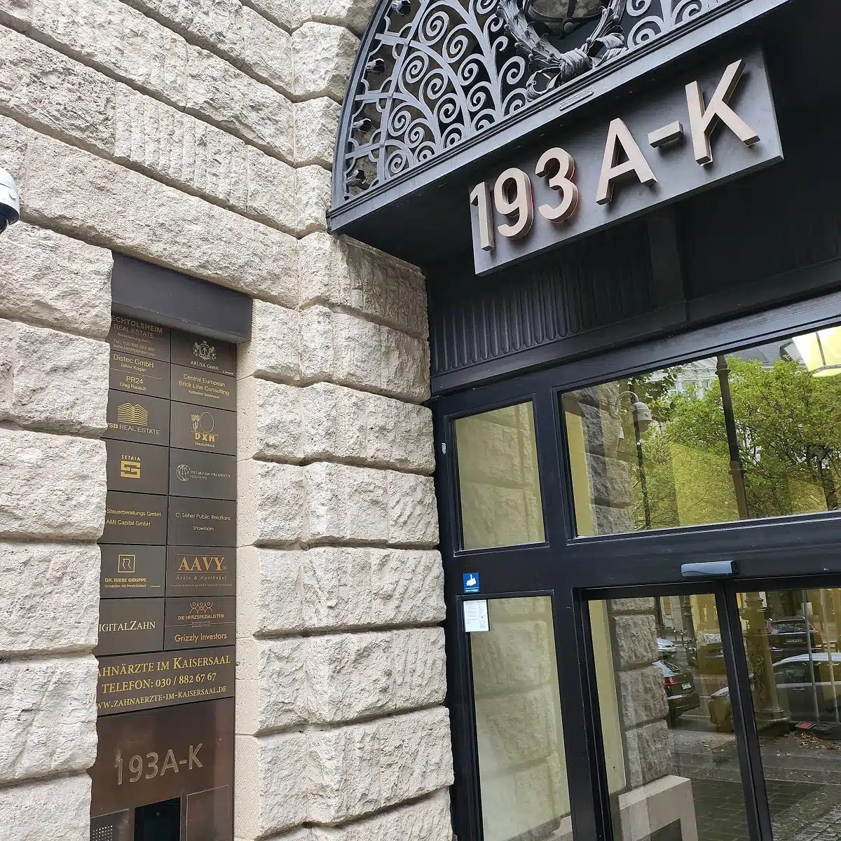 HAUS CUMBERLAND BERLIN Laden, Praxis, Kanzlei, Büro Luxus-Loft auf 2 Etagen am Kurfürstendamm