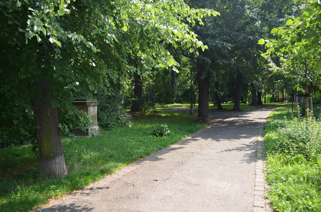 Historisches Mehrfamilienhaus in Zeitz am Goethepark, Denkmal, vermietet
