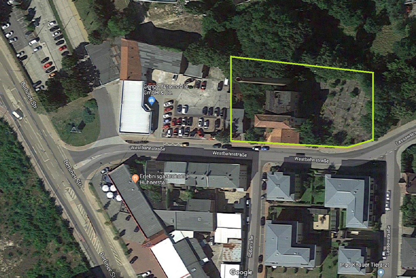 Fotovoltaik SolarParkplatz in der Stadt Spremberg, ideal für Autohandel, e-LKW-Tankstelle