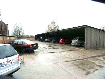 Autoplatz, LKW-Parkplatz in Coswig im Gewerbegebiet an der S84 Dresden-Meißen mieten