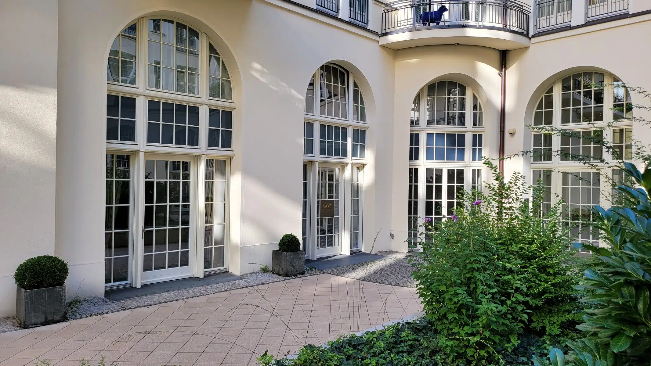 HAUS CUMBERLAND BERLIN Laden, Praxis, Kanzlei, Büro Luxus-Loft auf 2 Etagen am Kurfürstendamm