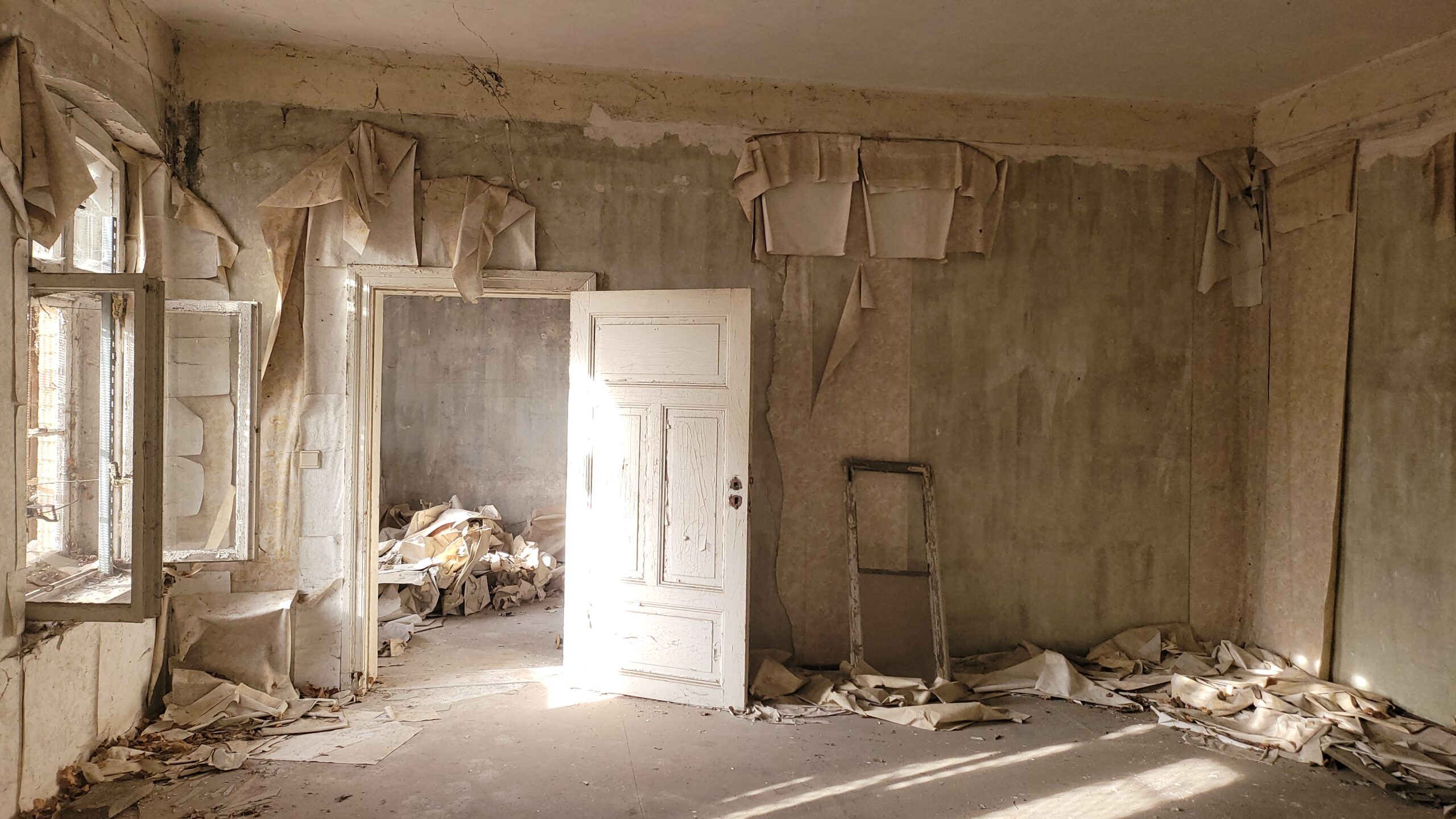 1.967 m² 2 historische Mehrfamilienhäuser Denkmal, Sanierungsobjekte am Bahnhof Karow, Plau am See