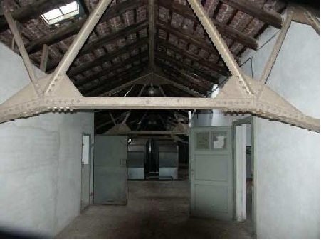 6.800 m² Fabrik-Denkmal in Coswig an S84 Dresden/Meißen, im Gewerbegebiet, Sanierungsobjekt