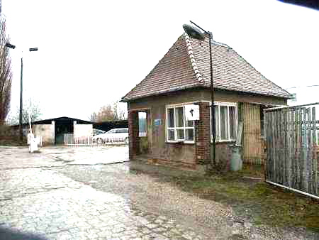 6.800 m² Fabrik-Denkmal in Coswig an S84 Dresden/Meißen, im Gewerbegebiet, Sanierungsobjekt