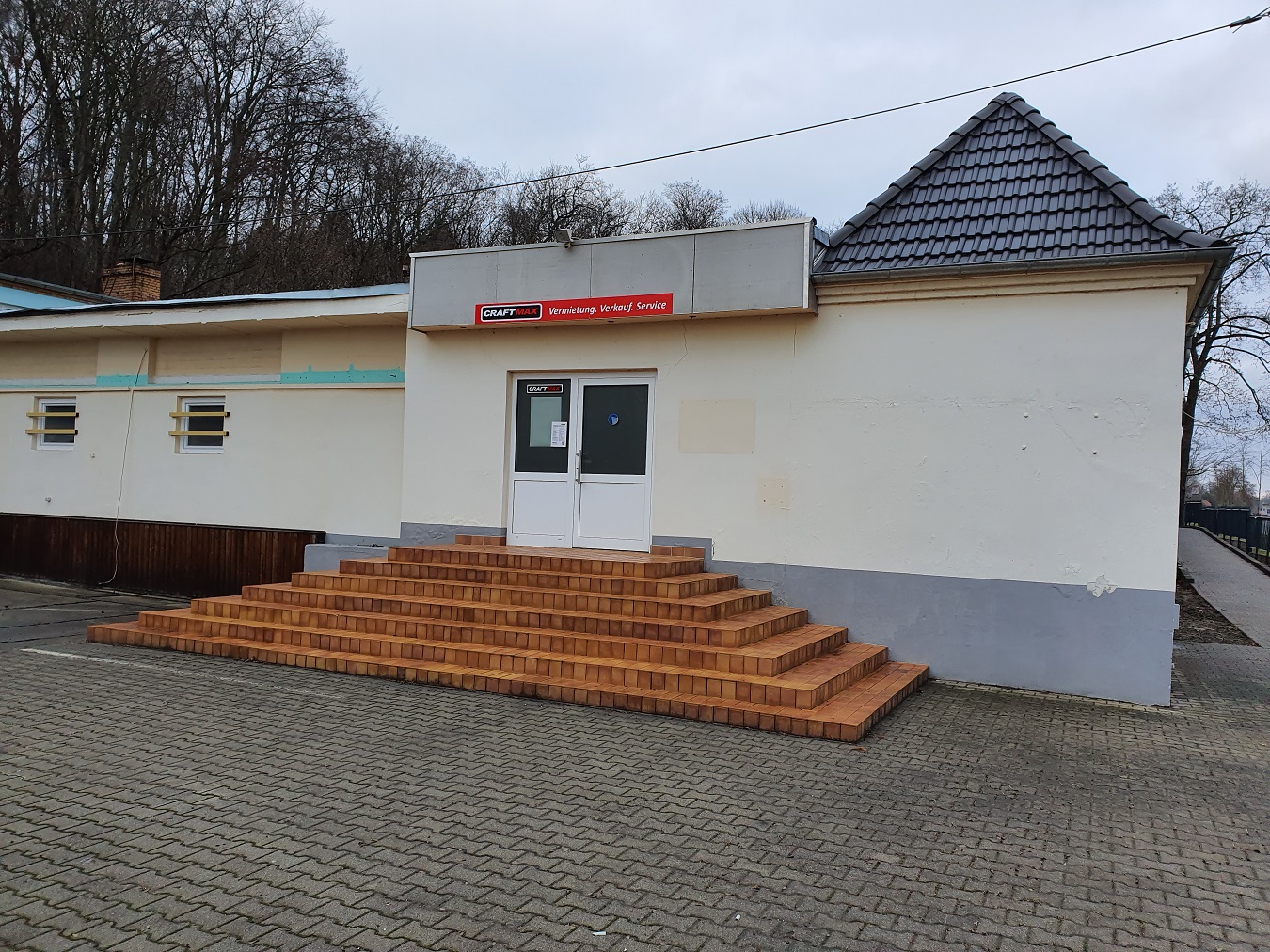 EROS-Center Bordell Saunaclub Terminwohnung in der Stadt Spremberg kaufen