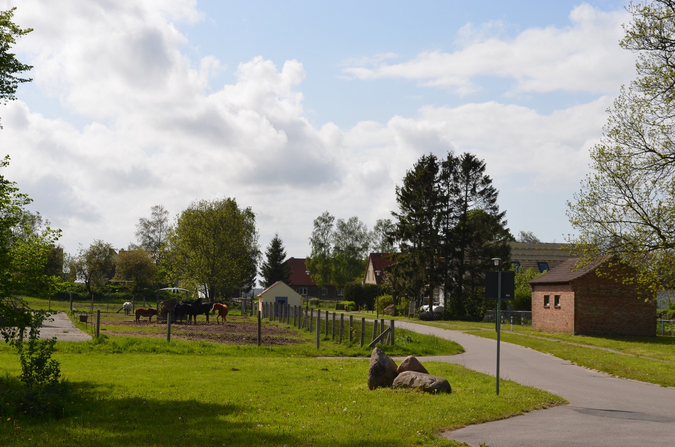 Großes Freizeitgrundstück mit Teich nahe Ostsee mieten
