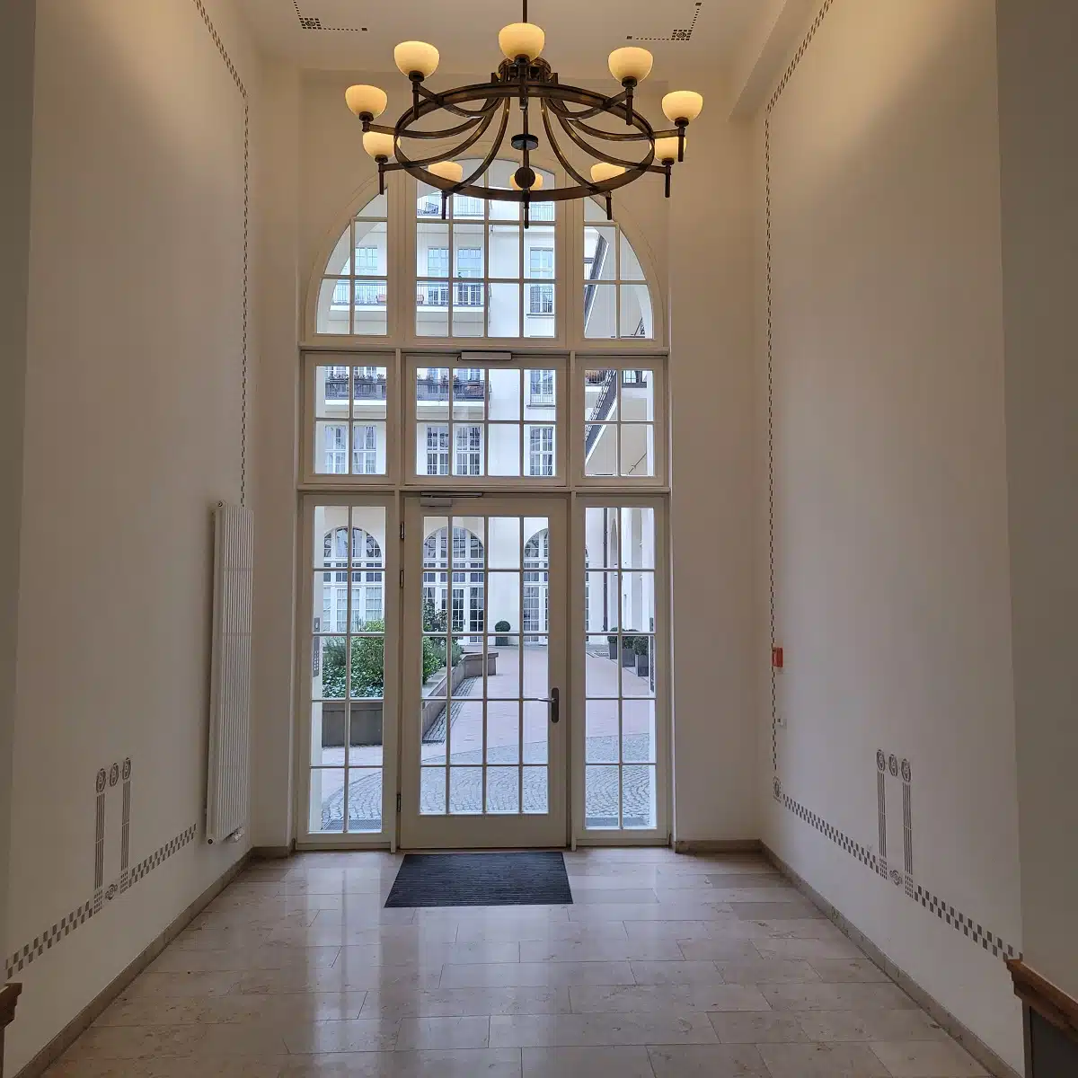 HAUS CUMBERLAND BERLIN Laden, Praxis, Kanzlei, Büro Luxus-Loft auf 2 Etagen am Kurfürstendamm