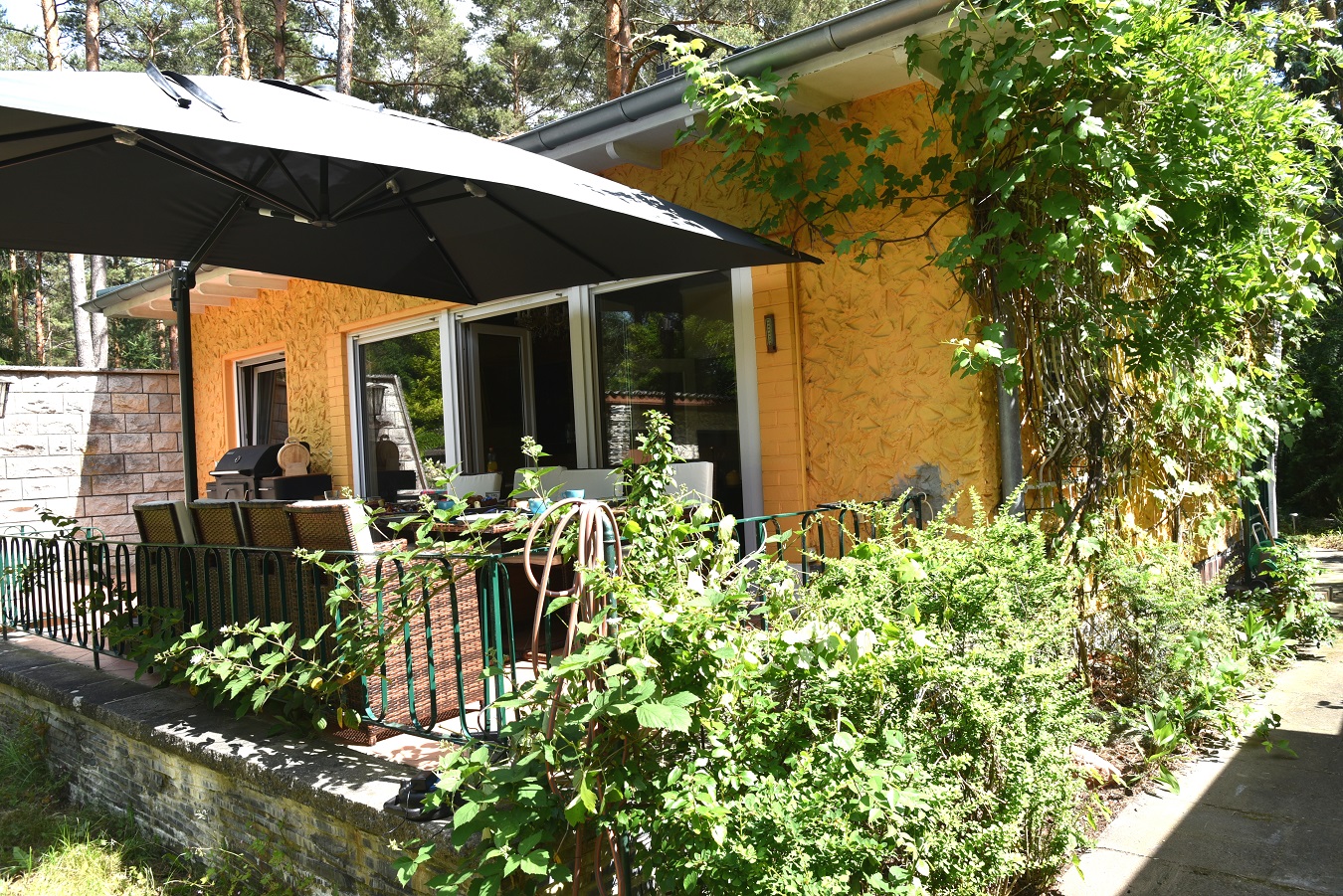 Kleine Villa am Waldsee mit direktem Seezugang, bei Berlin