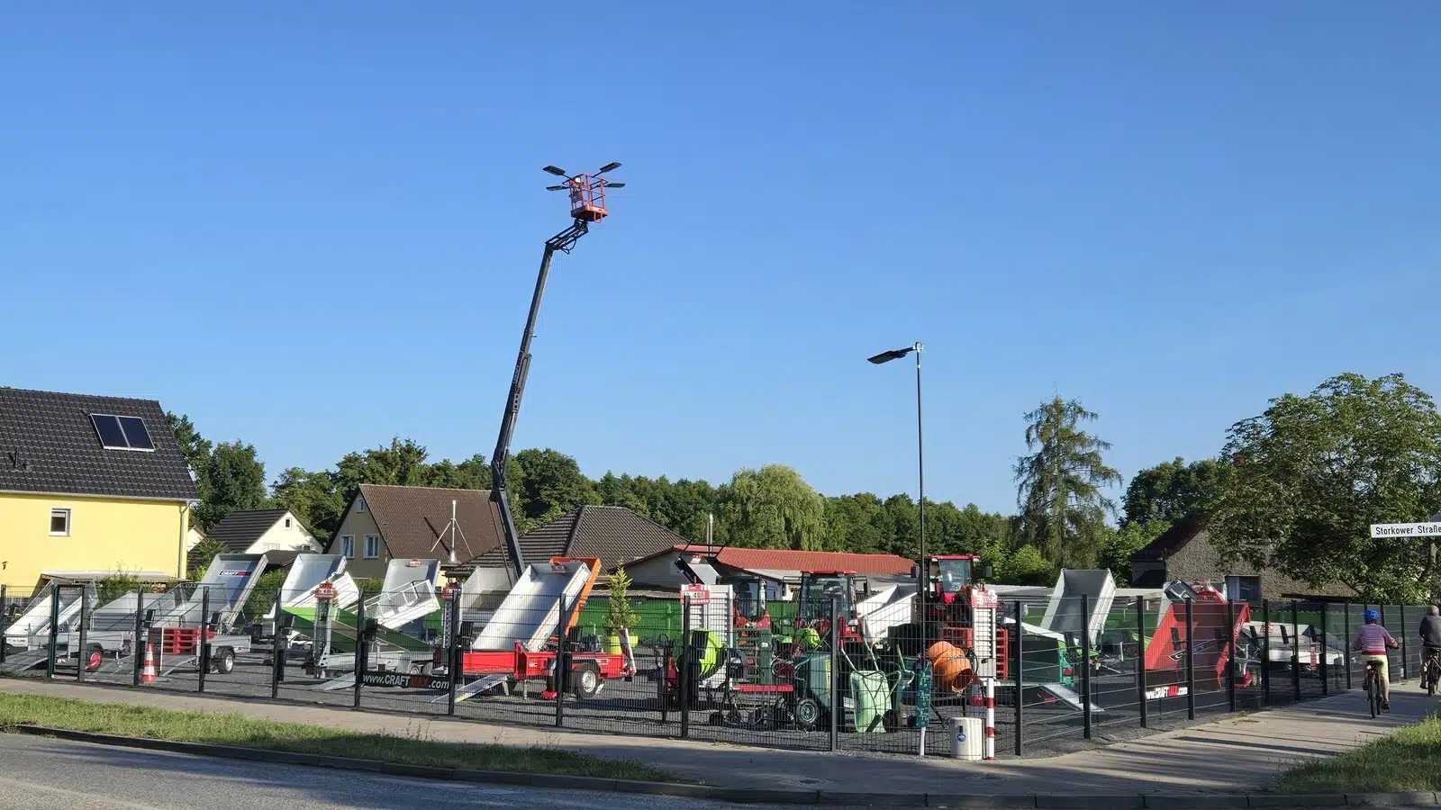 1.635 m² Gewerbefläche an Hauptstraßenkreuzung, nahe dem S-Bhf. Königs Wusterhausen bei Berlin mieten