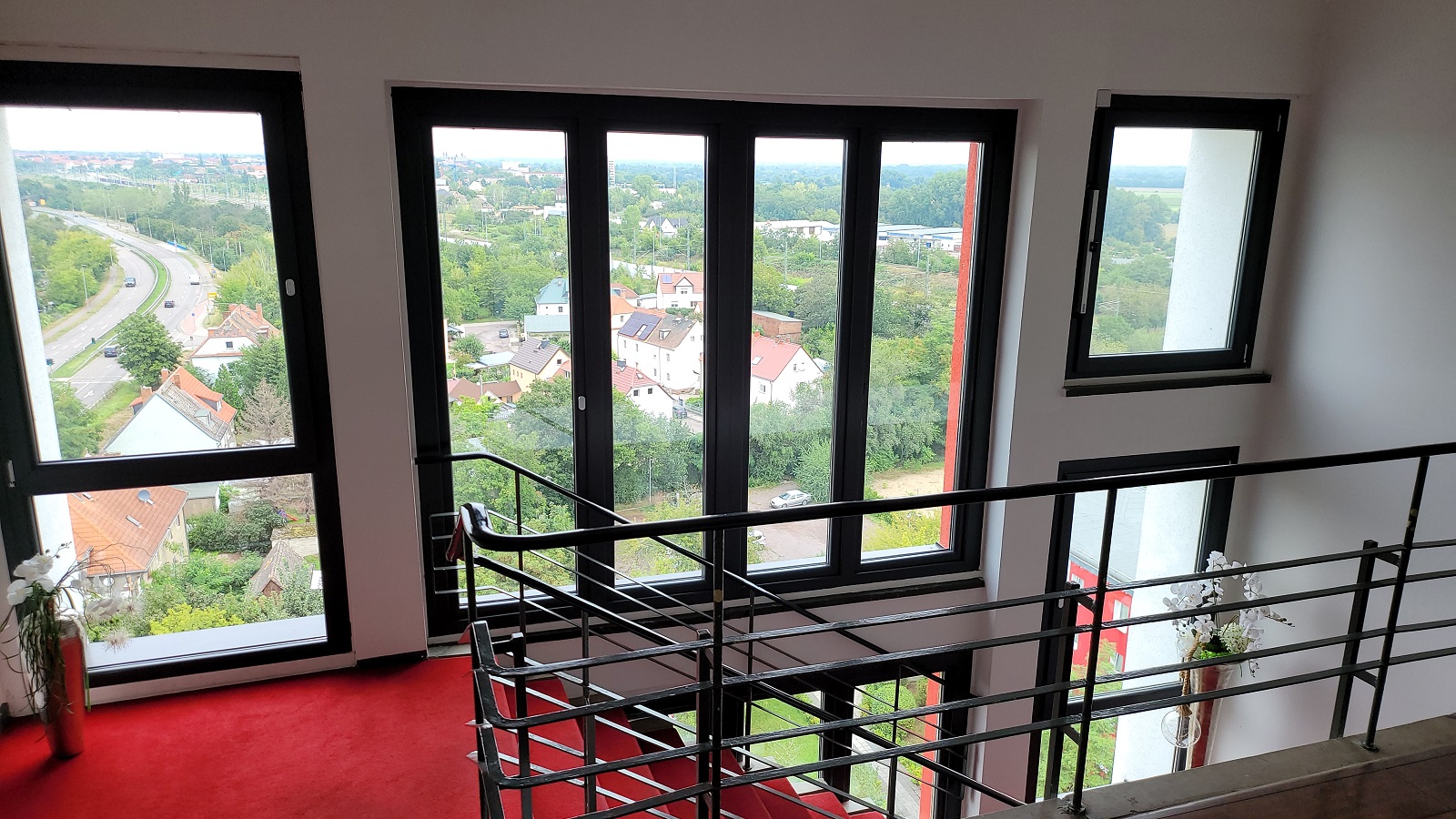 45.000 m² Hotelkomplex mit 400 Betten & Konferenzcenter, Restaurant mit Profi-Betreiber u. langfr. Pachtvertrag im Leipziger Umland