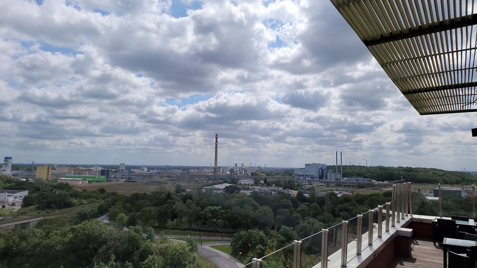 45.000 m² Hotelkomplex mit 400 Betten & Konferenzcenter, Restaurant mit Profi-Betreiber u. langfr. Pachtvertrag im Leipziger Umland