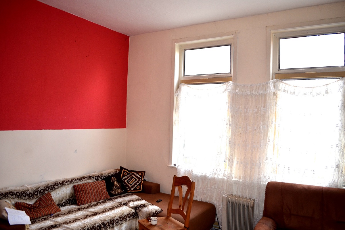 Mehrfamilienhaus mit 6 Wohnungen in Grünenplan, Sanierungsobjekt mit großen Garten am Bach