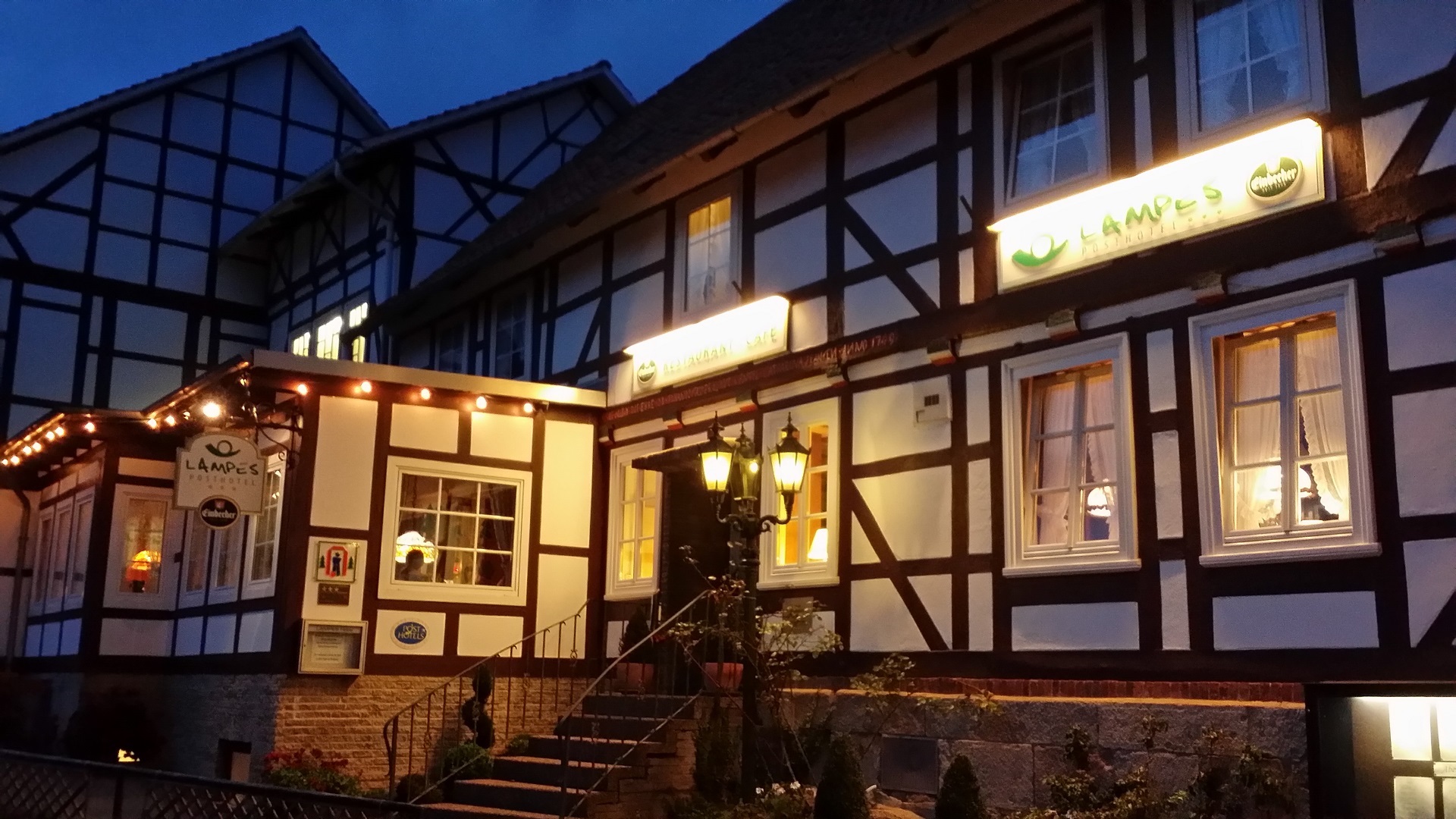 Mehrfamilienhaus mit 6 Wohnungen in Grünenplan, Sanierungsobjekt mit großen Garten am Bach