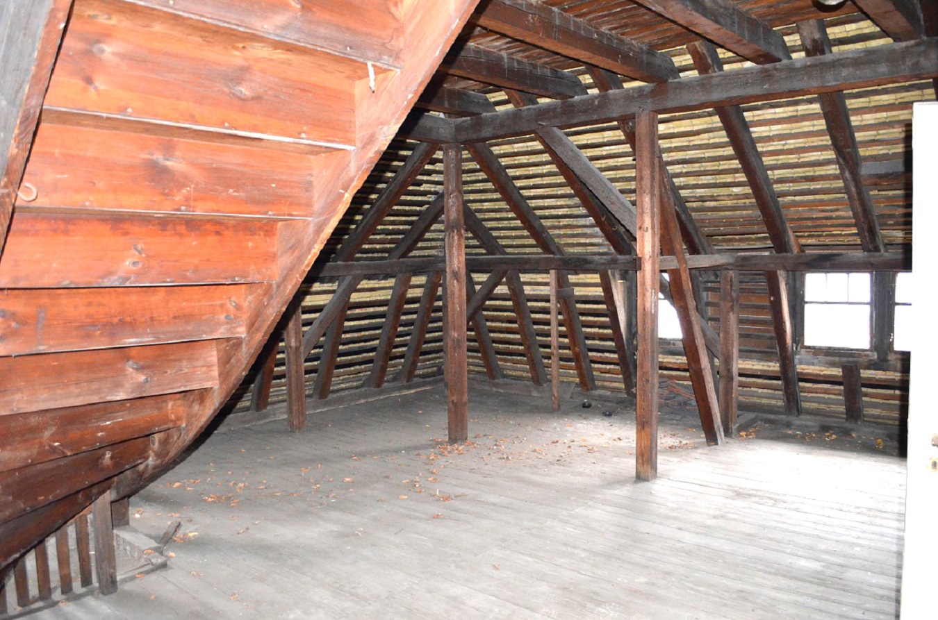 7.516m² Gewerbeareal in Leipzig mit Sanierungsobjekten 18.000 BGF mögl. Fabrikantenvilla, Bürohaus, Halle, Freifläche