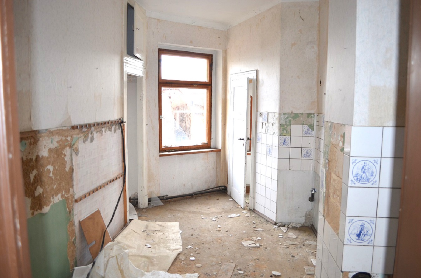 7.516m² Gewerbeareal in Leipzig mit Sanierungsobjekten 18.000 BGF mögl. Fabrikantenvilla, Bürohaus, Halle, Freifläche