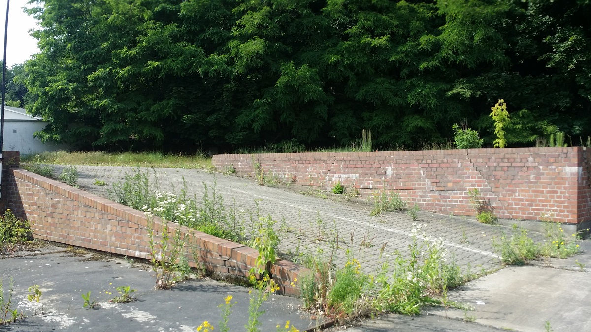 200 m² Garagen Lagerräume mit Tür, Fenster u. Rolltoren in der Stadt Spremberg mieten