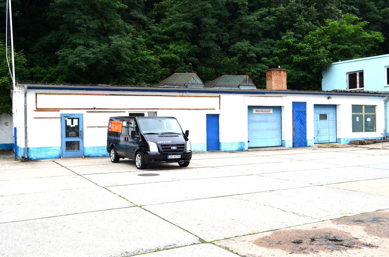 400 m² Werkstatt mit Büro, Shop, Carport & Stellplätze in Spremberg mieten