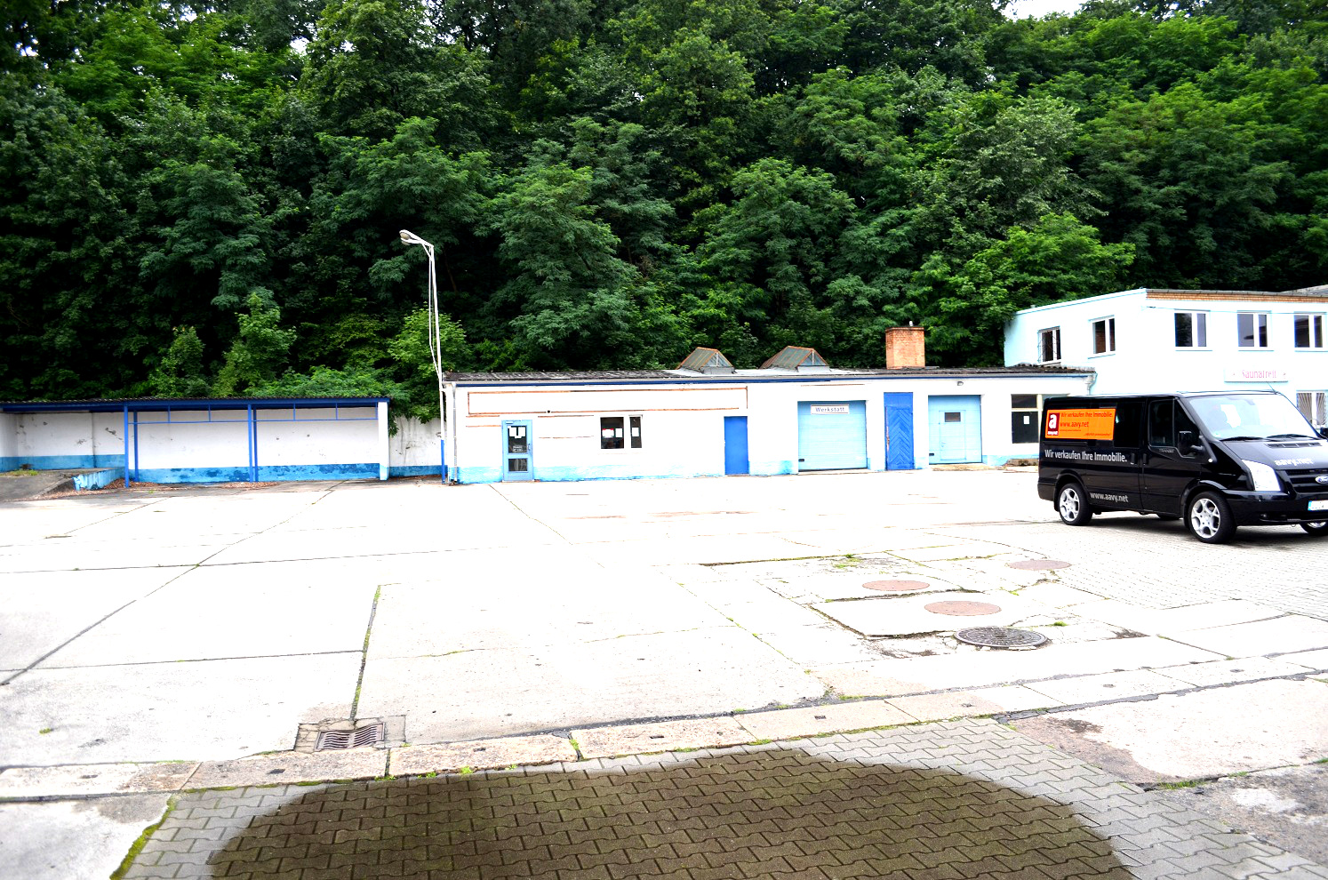 400 m² Werkstatt mit Büro, Shop, Carport & Stellplätze in Spremberg mieten