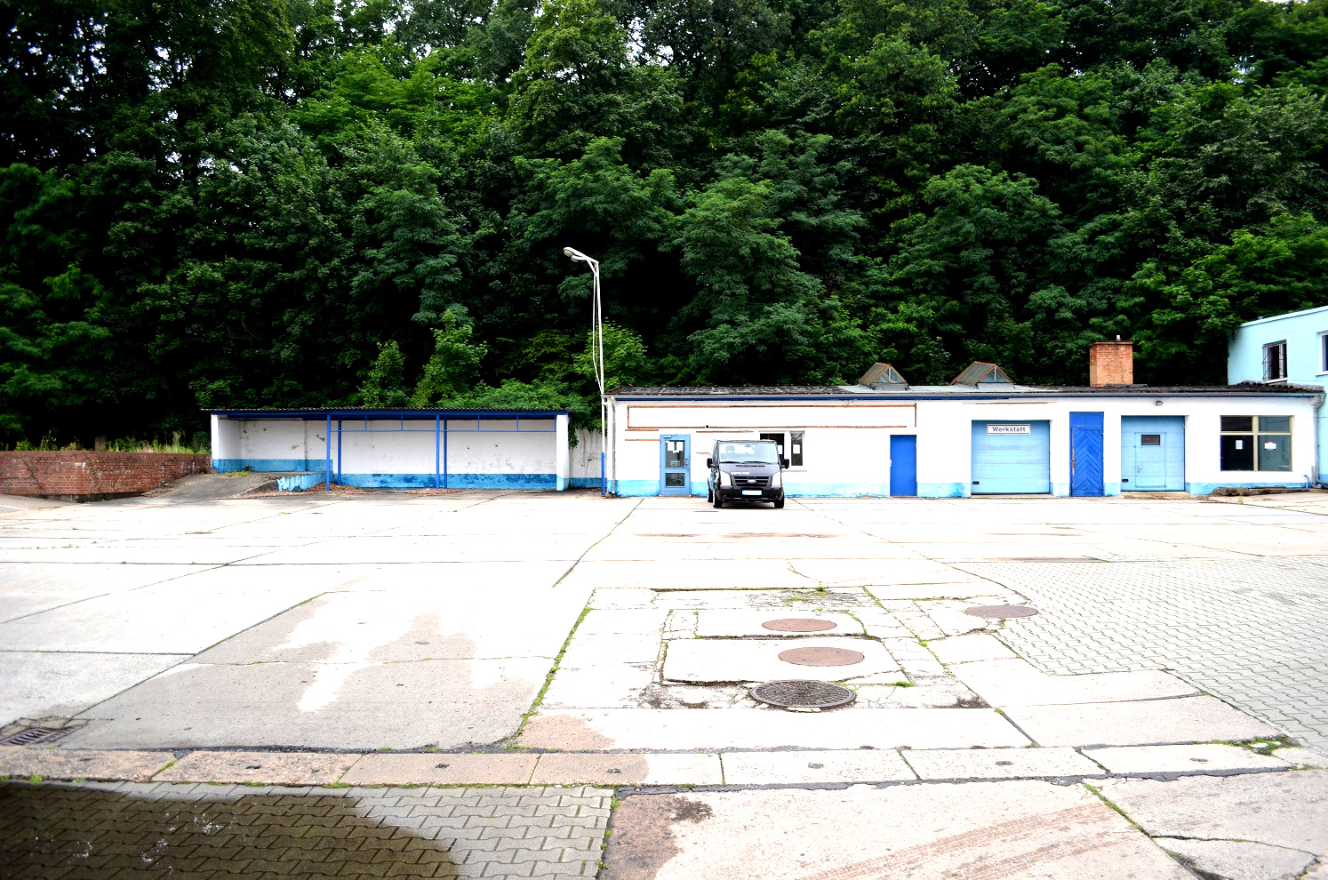 400 m² Werkstatt mit Büro, Shop, Carport & Stellplätze in Spremberg mieten