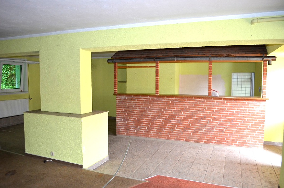 EROS-Center Bordell Saunaclub Terminwohnung in der Stadt Spremberg kaufen