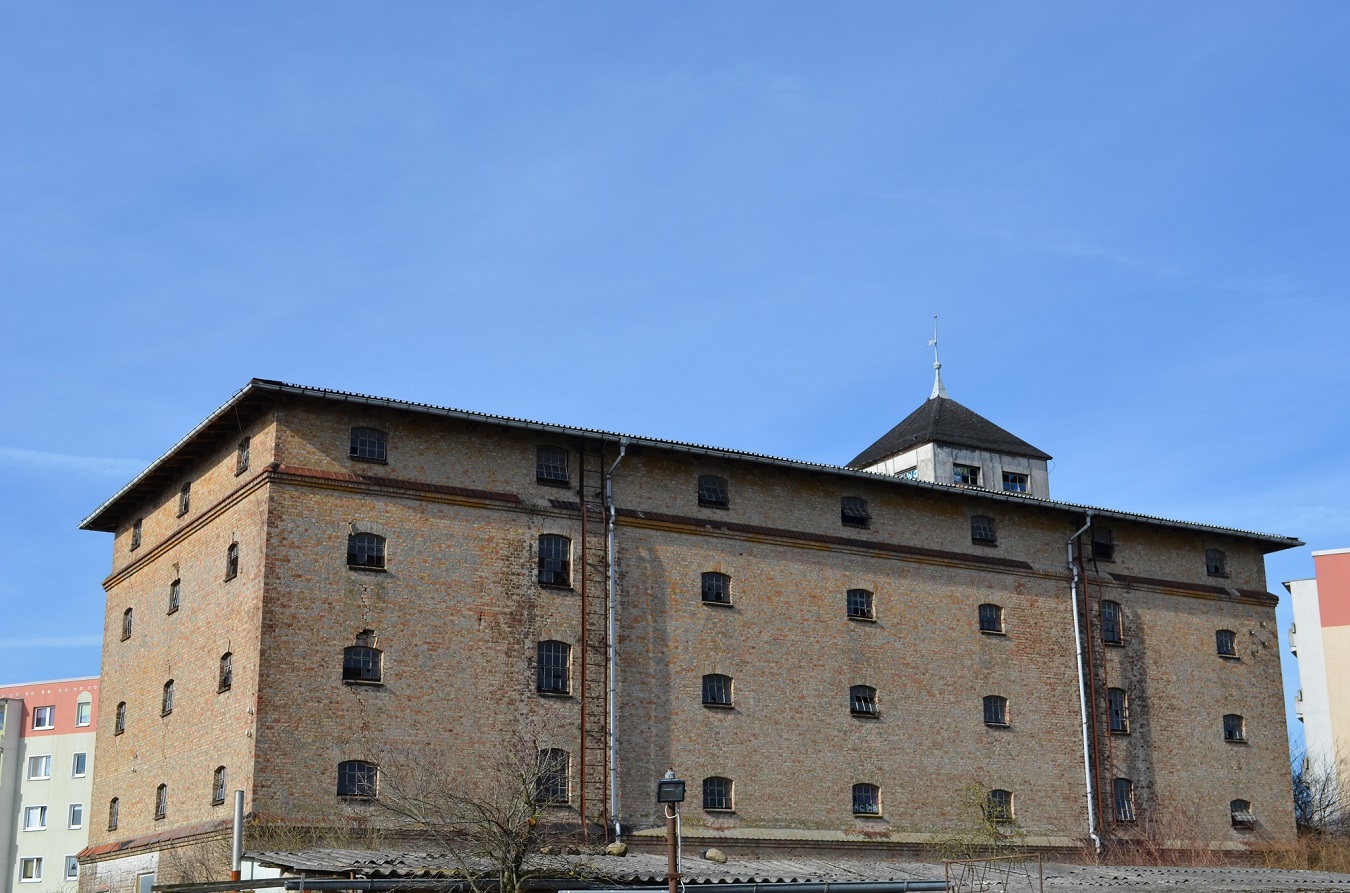 2.125 m² Historischer Speicher Denkmal, Sanierungsobjekt nahe Rostock