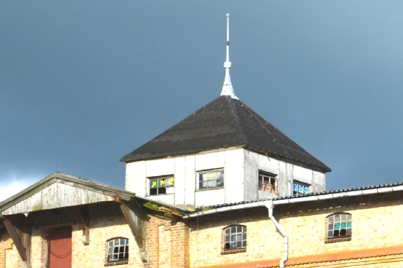 2.125 m² Historischer Speicher Denkmal, Sanierungsobjekt nahe Rostock