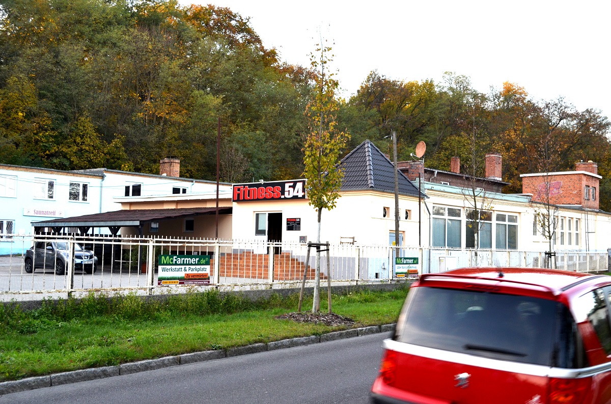 400 m² Werkstatt mit Büro, Shop, Carport & Stellplätze in Spremberg mieten