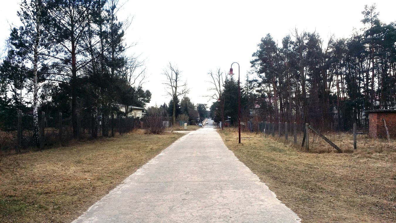 20.000 m² Stellfläche für UBER, Mietwagen, PKW Abstellfläche mit Büro in Zossen zu vermieten