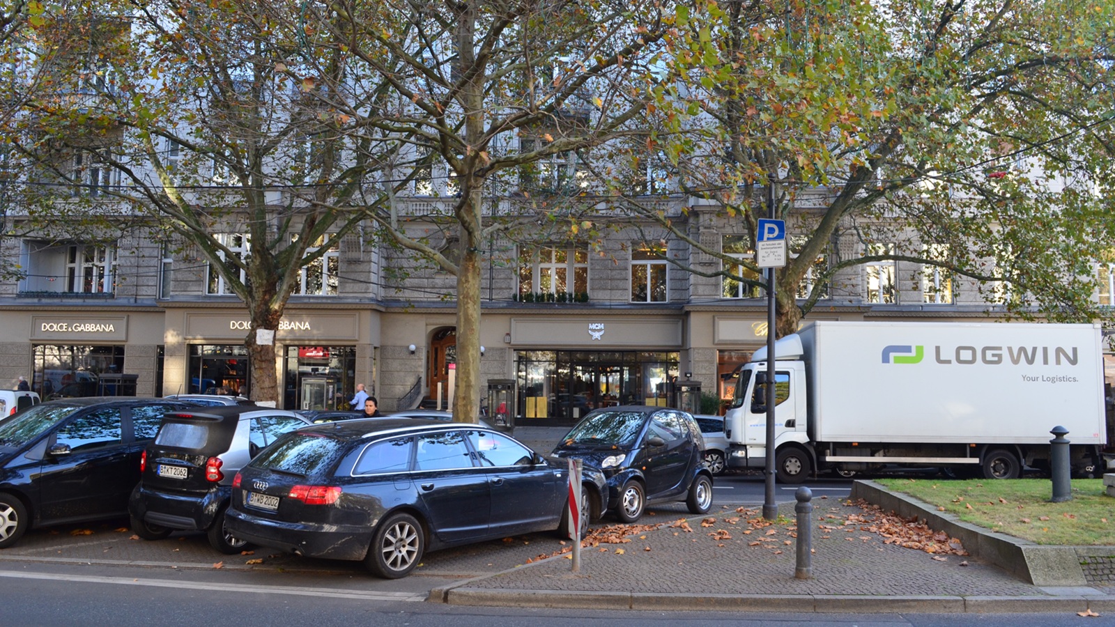 Vitrine am Kudamm mieten