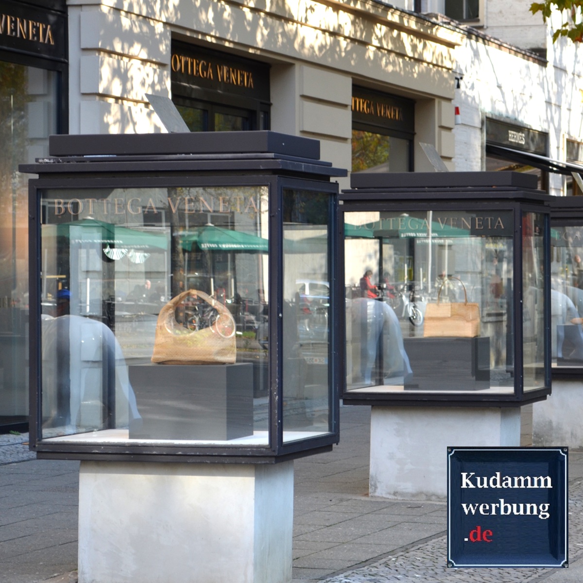 Vitrine am Kudamm mieten