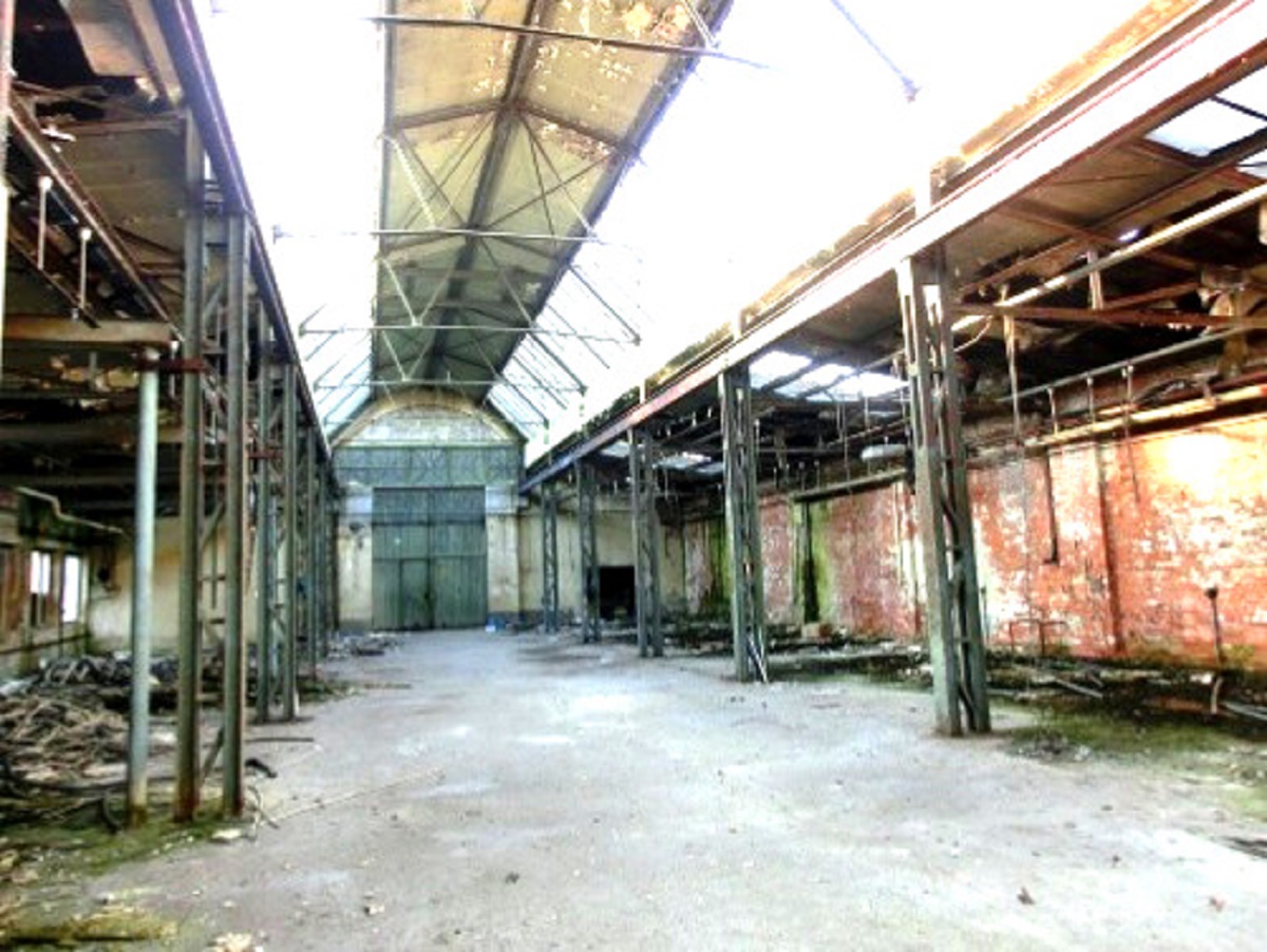 Disco-Fabrik in Leipzig West im Gewerbegebiet mieten