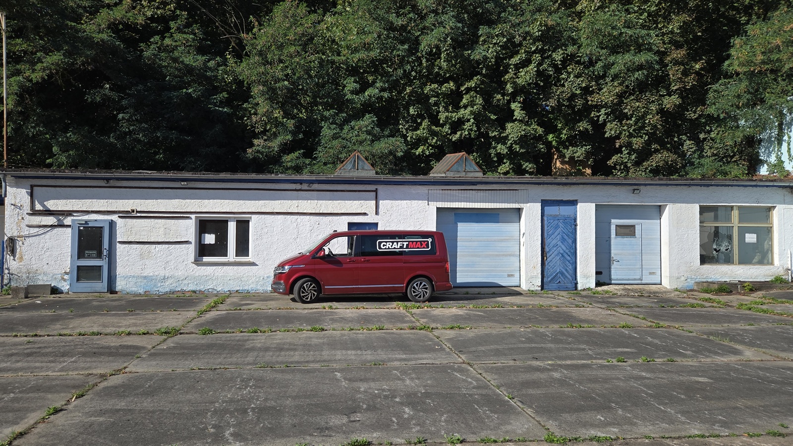 230 m² Werkstatt mit Büro, Shop, Carport & 2 Stellplätze in Spremberg mieten