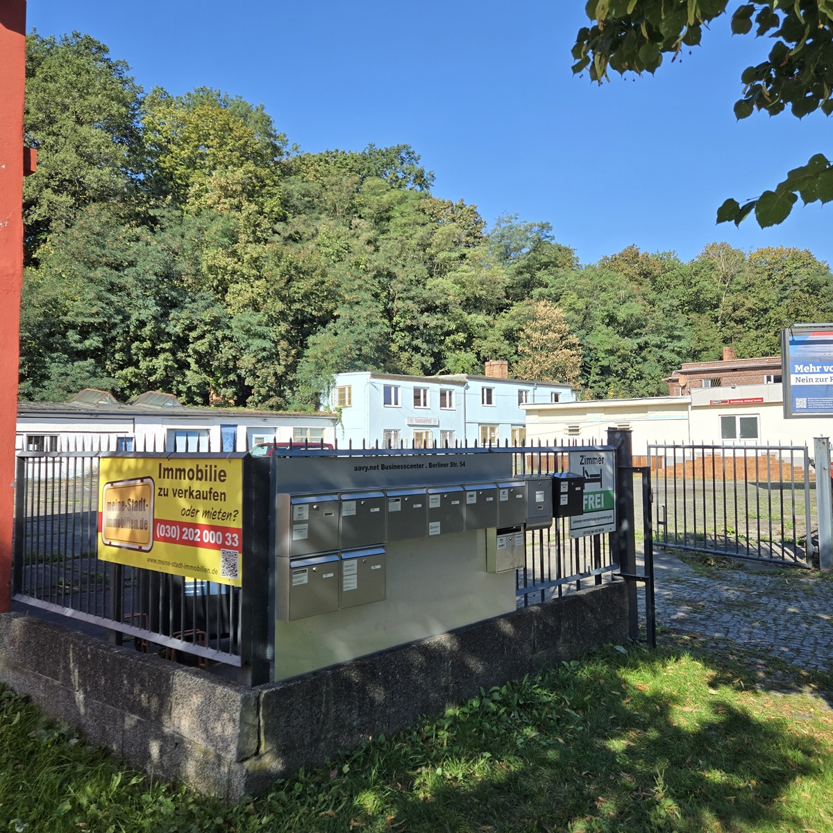 230 m² Werkstatt mit Büro, Shop, Carport & 2 Stellplätze in Spremberg mieten